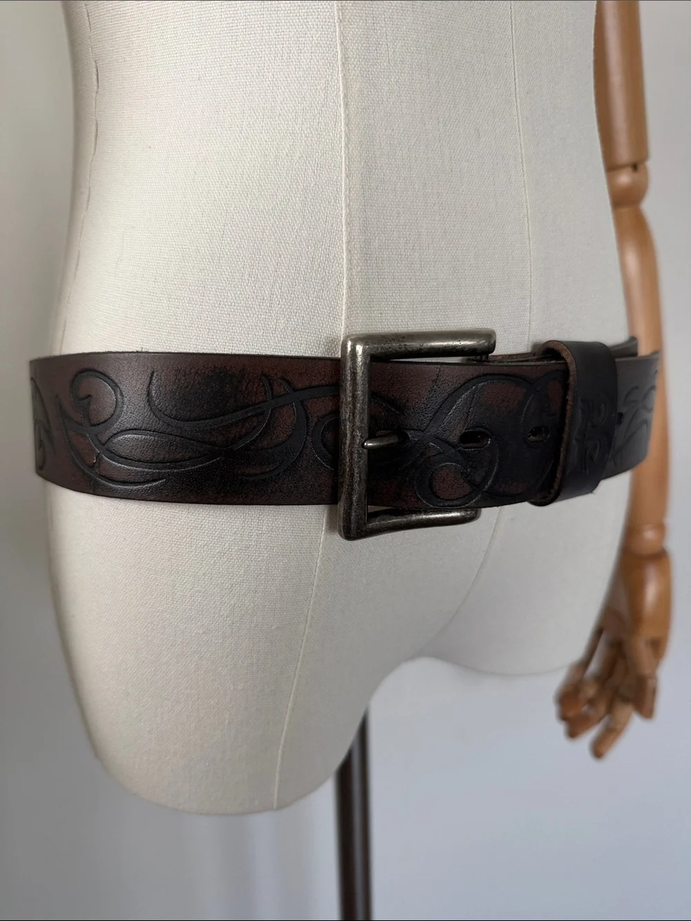 Bed Stu River Leather Belt Brown Tooled Distressed Buckle Size 34